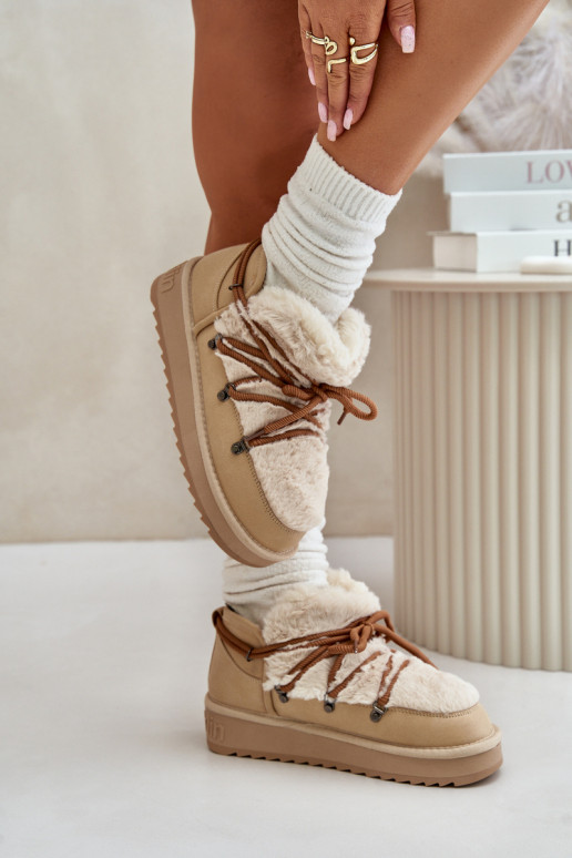 Bajo Botas de nieve con una plataforma con un abrigo de piel D.Franklin DFSH370011 beige