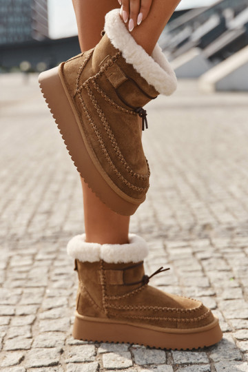 Botas de nieve de ante para mujer con adornos cosidos, Big Star SS274373, color marrón