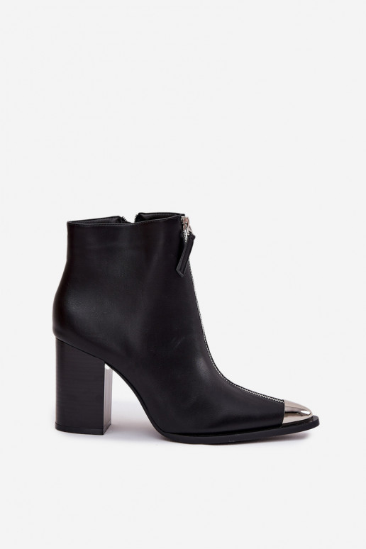 Botines para mujer con cierres decorativos color negro "Niviane" Botines para mujer con cierres decorativos color negro "Niviane"