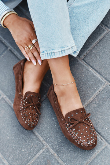 Mocasines decorados para mujer de eco ante color marrón "Prissine" 2
