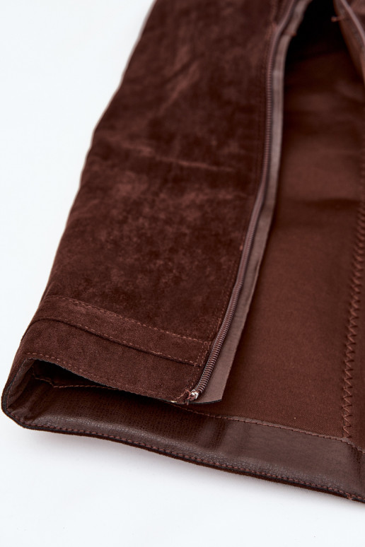 Botas largas de mujer en plataforma con tiras y detalles plateados color chocolate Korivelle