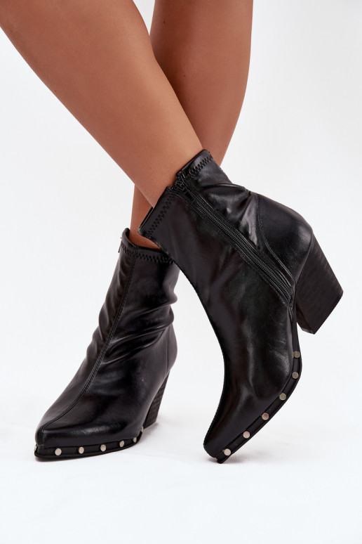 Botines de mujer negros estilo vaquero de cuero ecológico con tacones Abrielle Botines de mujer negros estilo vaquero de cuero ecológico con tacones Abrielle