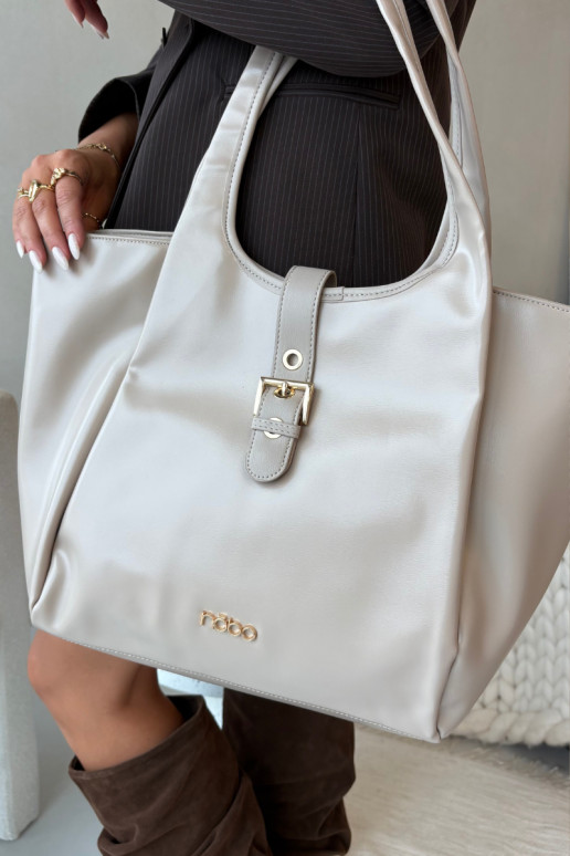 Tiene queno Compradorka con hebillas NOBO BAG6010-015 Brillantementebeige Tiene queno Compradorka con hebillas NOBO BAG6010-015 Brillantementebeige