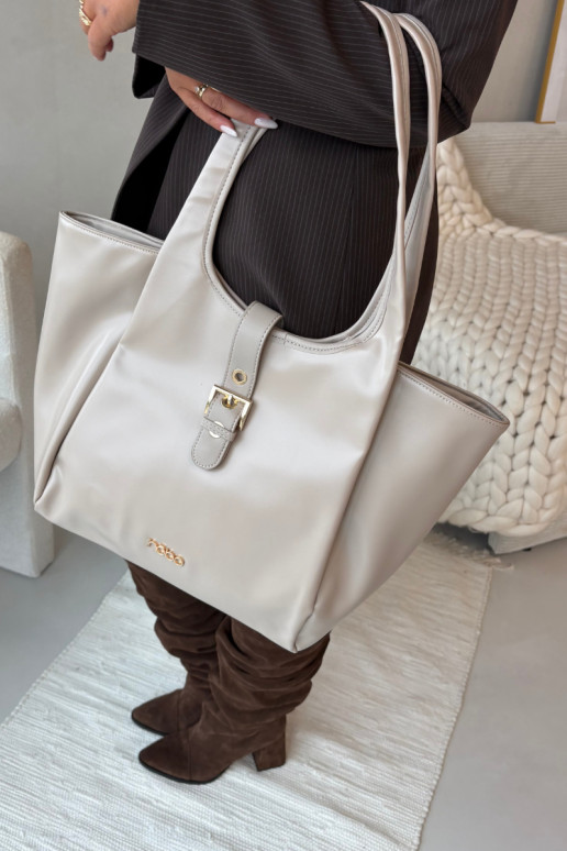 Tiene queno Compradorka con hebillas NOBO BAG6010-015 Brillantementebeige Tiene queno Compradorka con hebillas NOBO BAG6010-015 Brillantementebeige