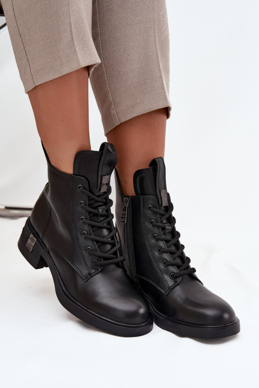 Piel Botas de mujer En un tacón bajo Vinceza 66818 de color negro