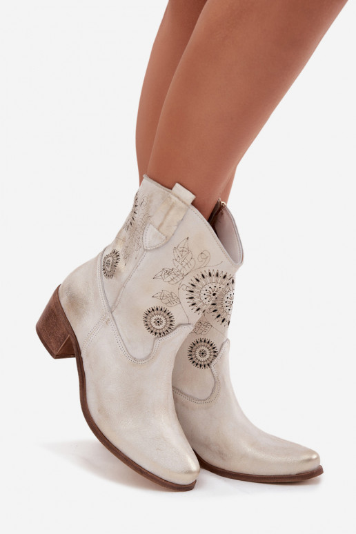 de gamuza Piel Botas de mujer con elementos calados con tacones Zazoo 3844 color dorado Przecierany