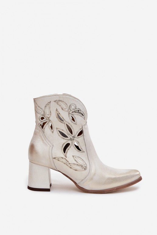 Piel con elementos calados Botas de mujer Zazoo 3647 color dorado Przecierany