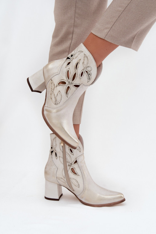 Piel con elementos calados Botas de mujer Zazoo 3647 color dorado Przecierany