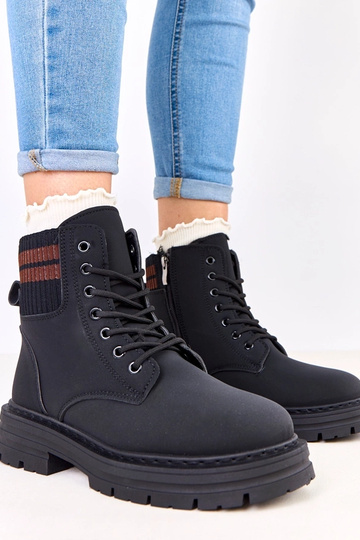 Czarne traperki ocieplane z...