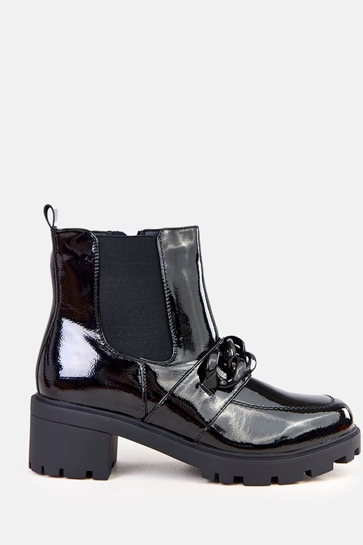 Czarne botki lakierowane zdobione...