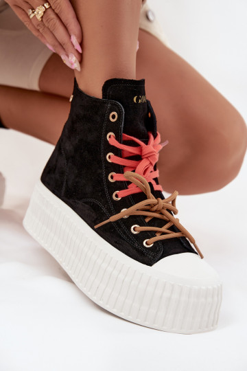 de gamuza calentamiento Zapatos de ocio con una plataforma GOE SS2N4046 de color negro