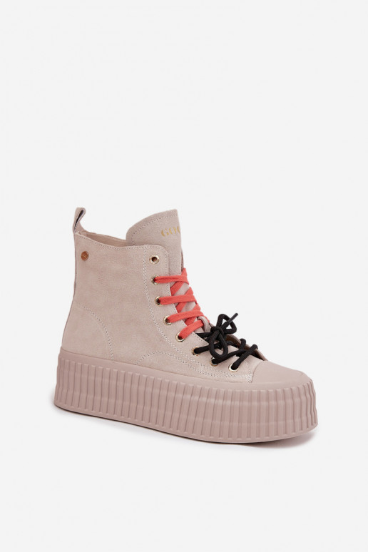 de gamuza calentamiento Zapatos de ocio con una plataforma GOE SS2N4047 beige