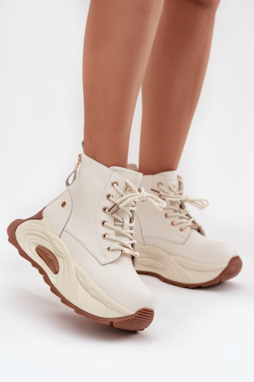 Piel calentamiento Botas de mujer con una plataforma GOE SS2N4300 color marfil