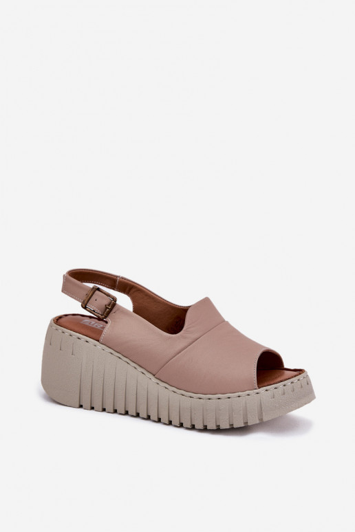 Sandalias de mujerActivadoturalnej Skóry en una cuña Artiker 54C0788 beige