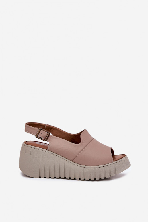 Sandalias de mujerActivadoturalnej Skóry en una cuña Artiker 54C0788 beige