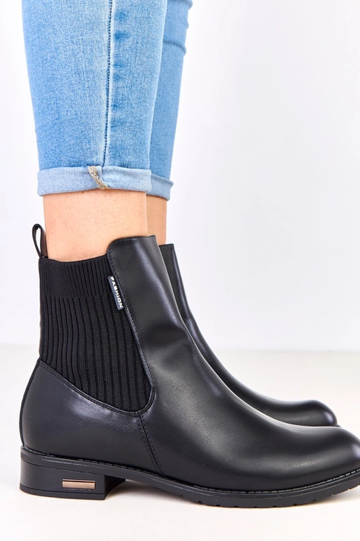 Botines negros de suela plana con...