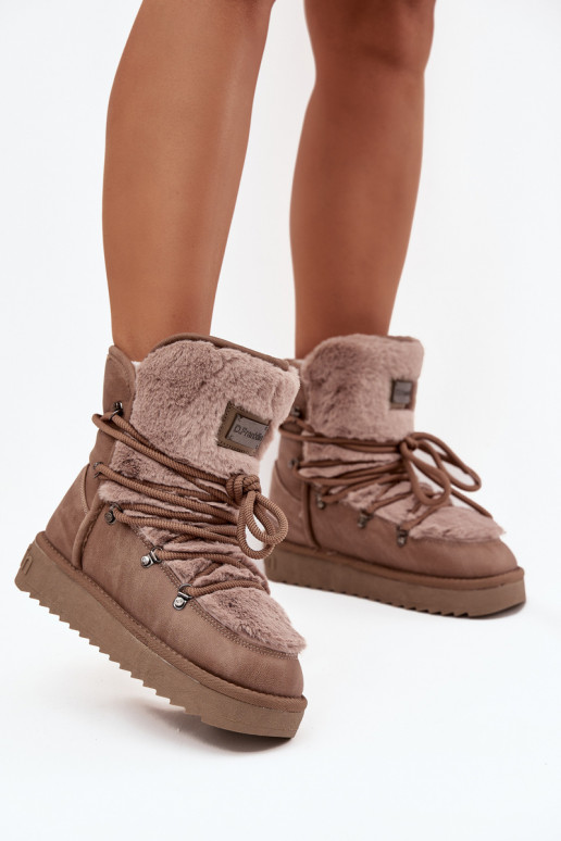 Botas de nieve Femenino con una plataforma con un abrigo de piel D.Franklin DFSH37022 beige