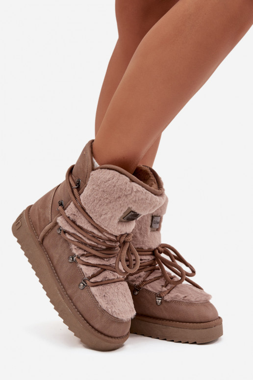 Botas de nieve Femenino con una plataforma con un abrigo de piel D.Franklin DFSH37022 beige
