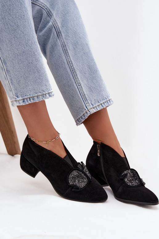 Piel Zapatos de gamuza Femenino con tacones con adornos D&A MR52-182 de color negro