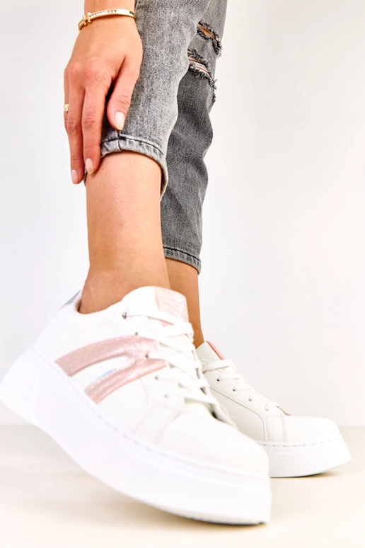 Zapatillas deportivas blancas con... Zapatillas deportivas blancas con...