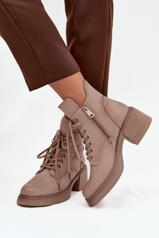 Botas de mujer de piel natural. reloj calentamiento Vinceza 39950 beige