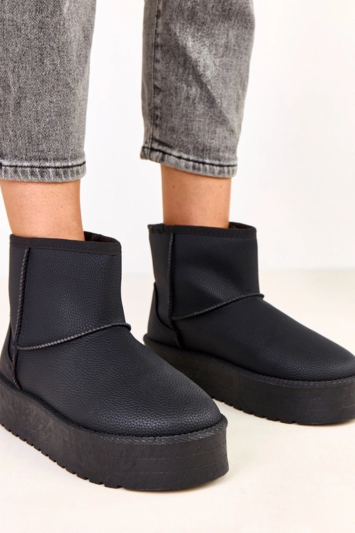 Botas bajas de nieve negras con... Botas bajas de nieve negras con...