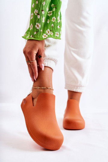 Chanclas de goma color naranja Meriko