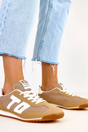 Zapatillas deportivas verdes con elementos blancos Ainslie