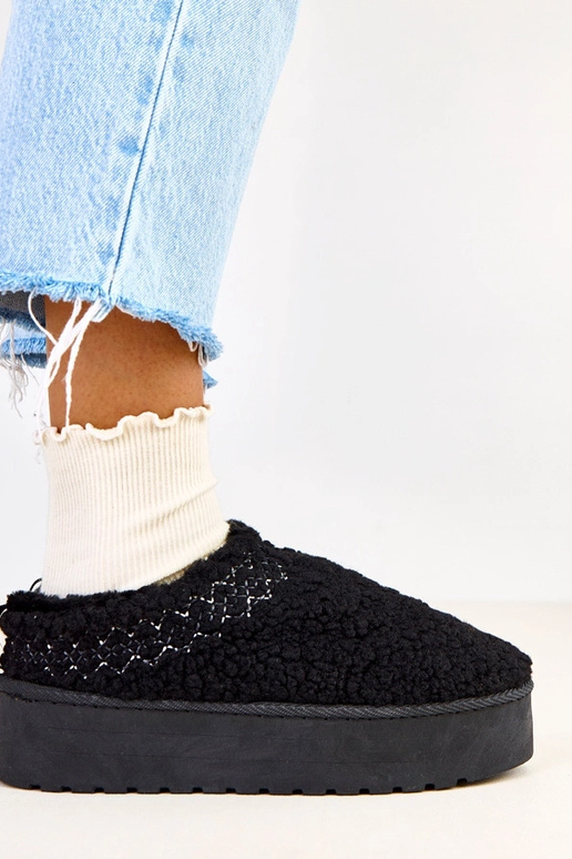 Botas de nieve negras bajas con... Botas de nieve negras bajas con...