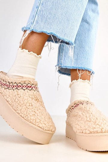 Botas de nieve beige bajas con plataforma Royana 2