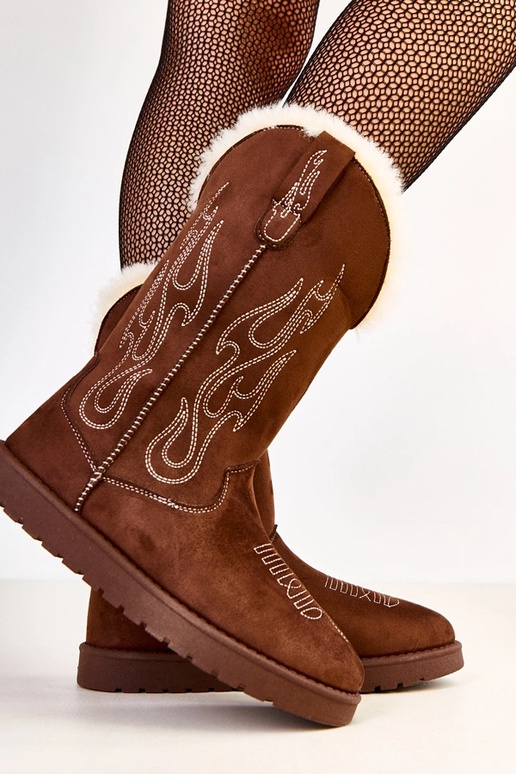 Botas de nieve marrones con bordado... Botas de nieve marrones con bordado...