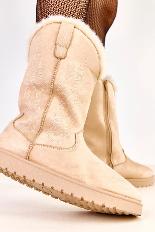 Botas de nieve beige con bordado en... Botas de nieve beige con bordado en...