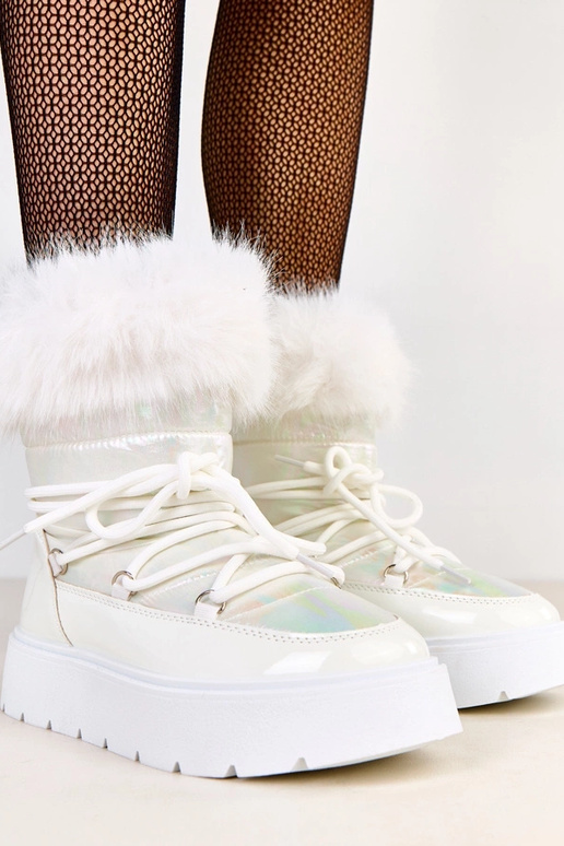 Botas de nieve blancas con cordones y... Botas de nieve blancas con cordones y...