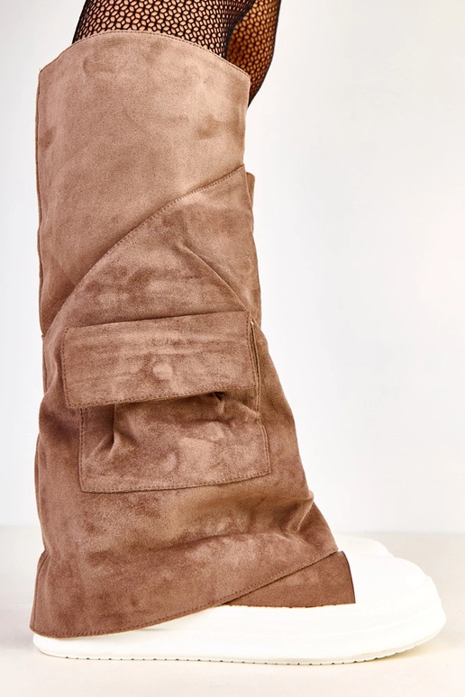 Botas largas de ante sintético marrón... Botas largas de ante sintético marrón...