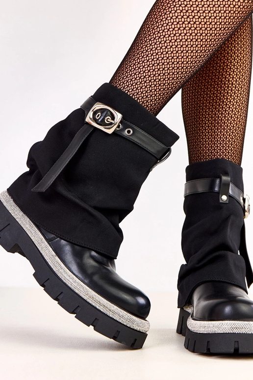 Botines negros con caña doblada y...