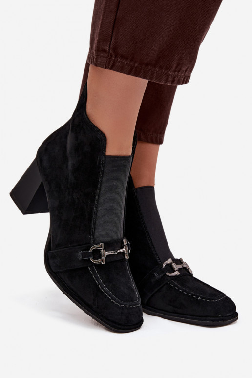 Botas de mujerActivadoturalnego de gamuzau con tacones Artiker 57C0124 de color negro