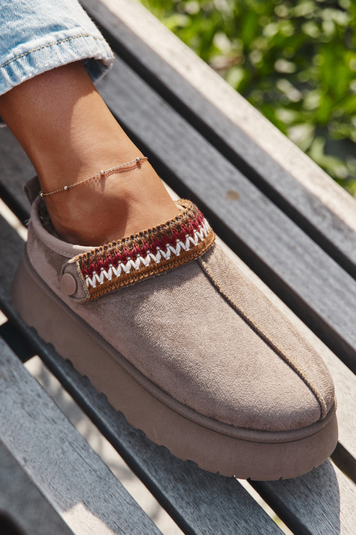 Botas de nieve de mujer bajas con correas móviles y bordado, con plataforma color arena Lyrisse