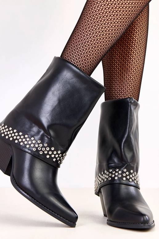 Botas de cowboy negras con caña...