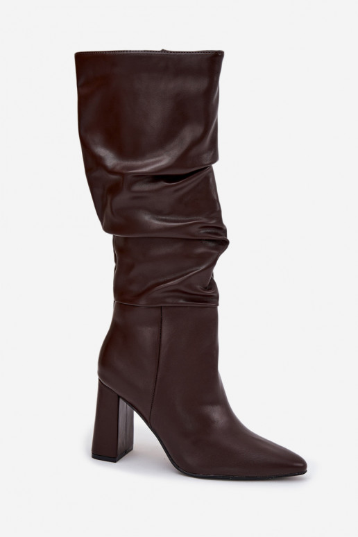 Botas altas acolchadas para mujer con tacones y fruncidos color chocolate "Dariane"
