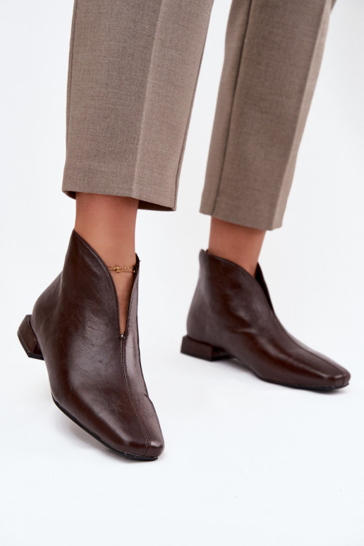 Botines de mujer color chocolate con tacón delgado Elvienne