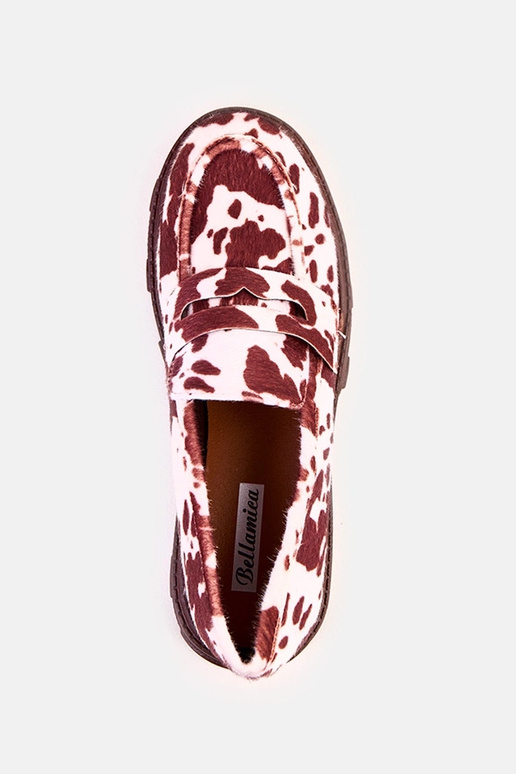 Mocasines marrones con manchas de...