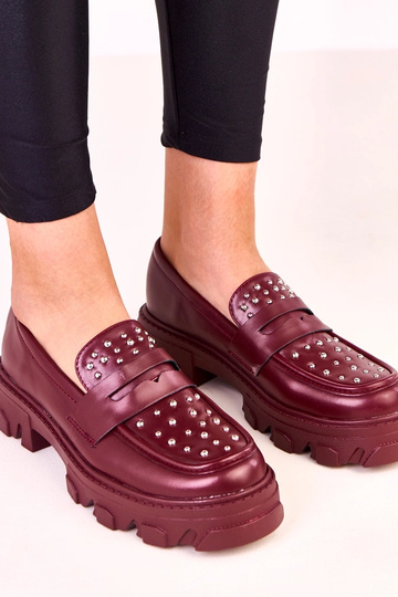 Mocasines burdeos para mujer con tachuelas Memolis 2