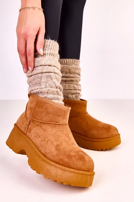 Botas de nieve bajas marrones de ante... Botas de nieve bajas marrones de ante...