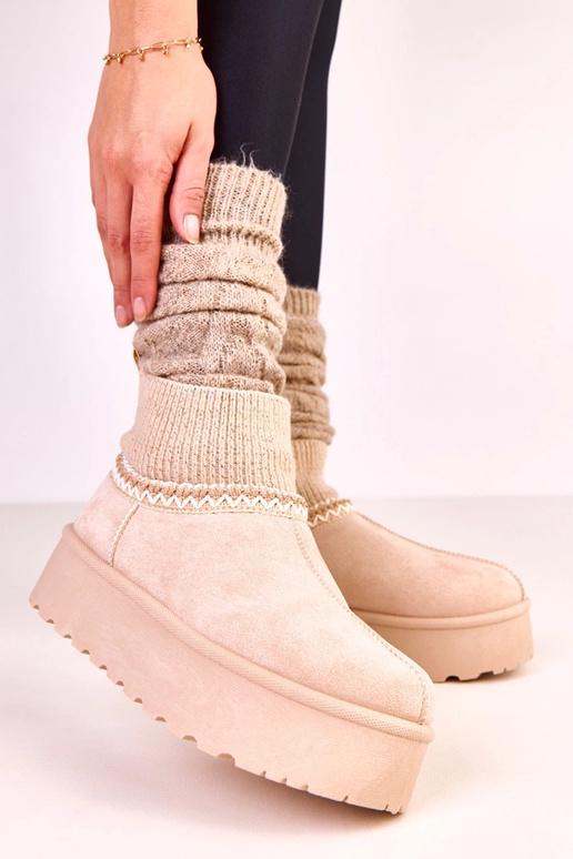 Botas de nieve bajas con caña tipo... Botas de nieve bajas con caña tipo...