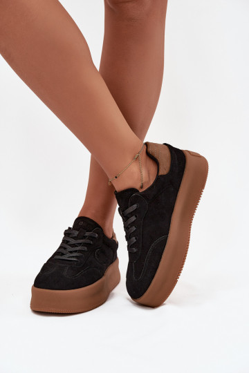 Zapatillas modelo zapatos. Femenino con una plataforma Big Star SS274761 de color negro