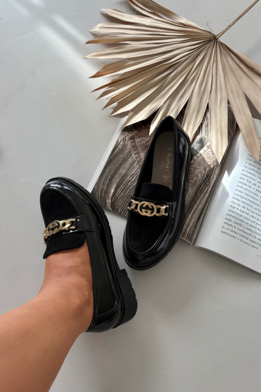 Mocasines lacados Femenino con detalles dorados S.Barski HY52-540 de color negro