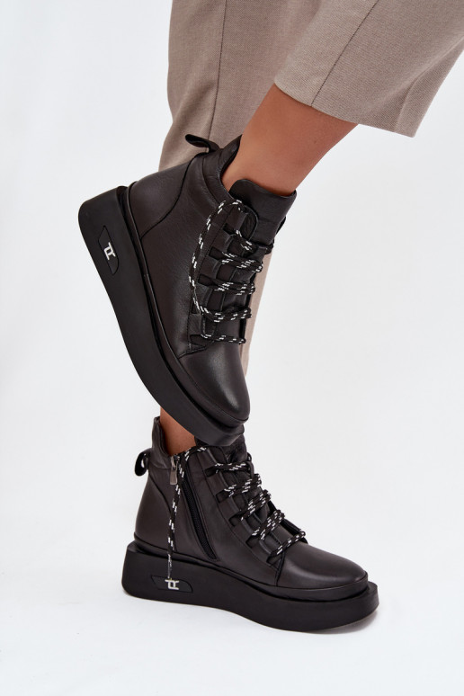 Piel Botas de mujer con una plataforma calentamiento Artiker 55C0809 de color negro