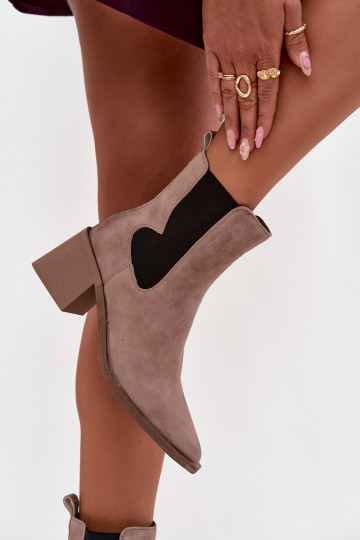 Piel de gamuza Botas con calefacción interior. Artiker 57C0045 beige