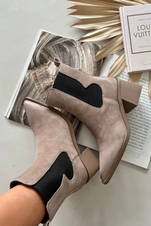 Piel de gamuza Botas con calefacción interior. Artiker 57C0045 beige