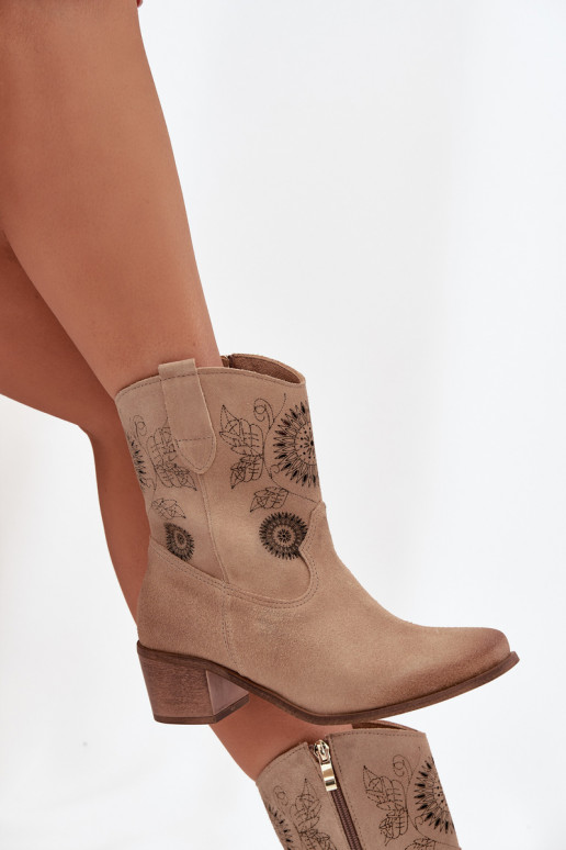 de gamuza Piel Botas de mujer con elementos calados con tacones Zazoo 3844 beige